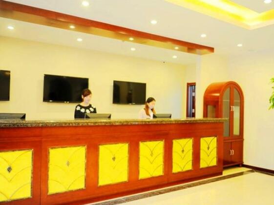 GreenTree Inn Hebei Qinhuangdao Peace Avenue Express Hotel - Photo4