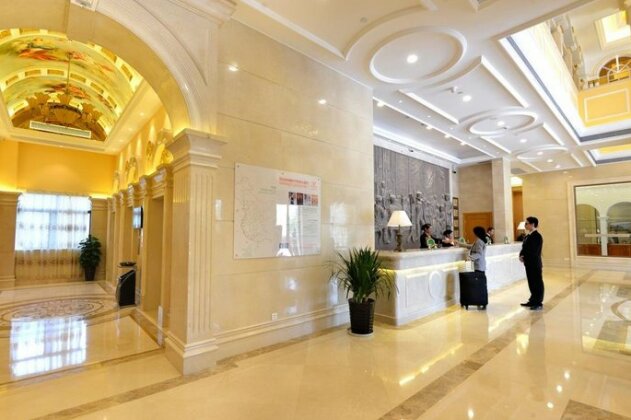 Vienna Hotel Qinzhou North Area Plaza - Photo3