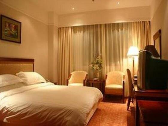 GreenTree Inn Fujian QuanZhou BaoZhou Road Wanda Plaza Express Hotel - Photo4