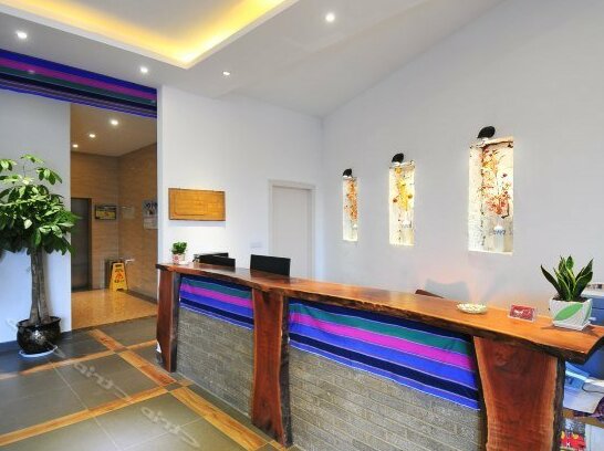 Caiyunju Hotel - Photo2