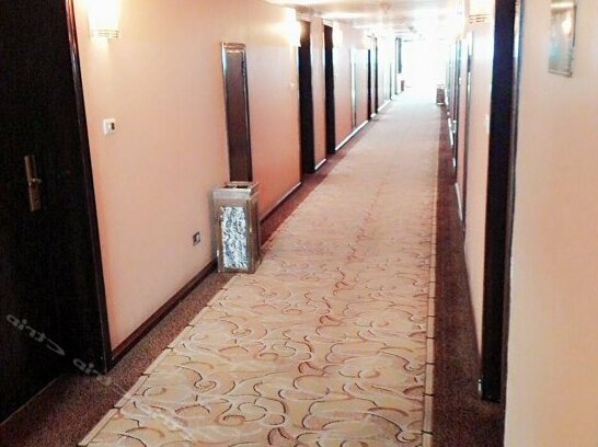 Xinshiji Business Hotel Qujing - Photo4