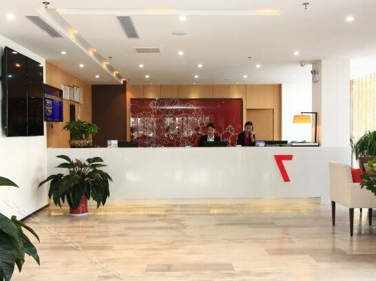 7 Days Premium Ju County Bus Station - Photo5