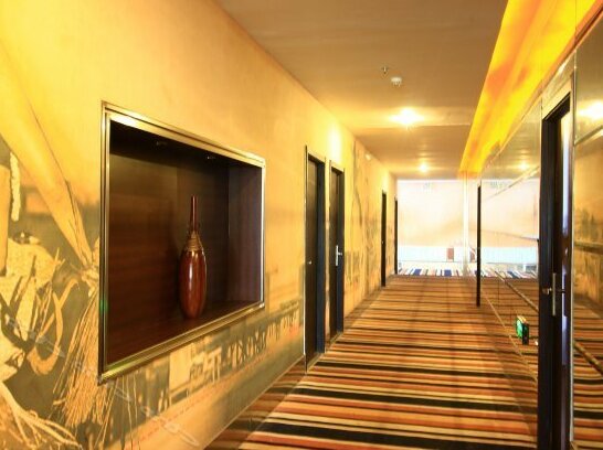 Aluoha Business Hotel - Photo3