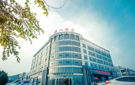 Traveler's Hotel Rizhao