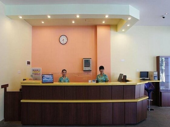 Home Inn Sanya - Photo2