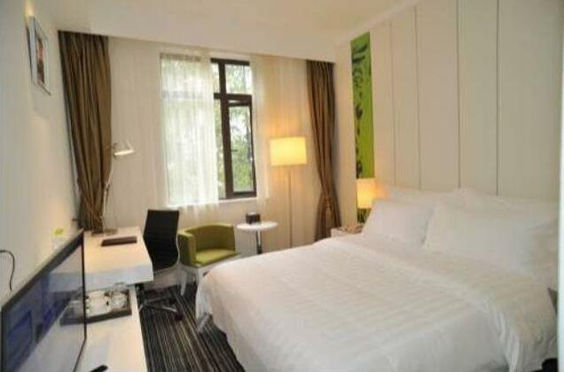 Brielly Hotel - Photo2