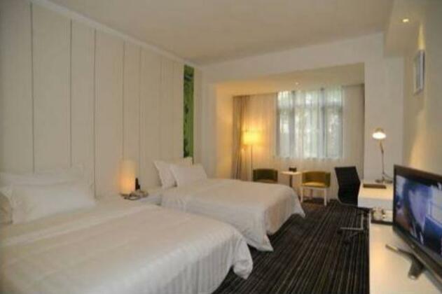 Brielly Hotel - Photo3