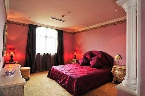 Golden Villa Hotel