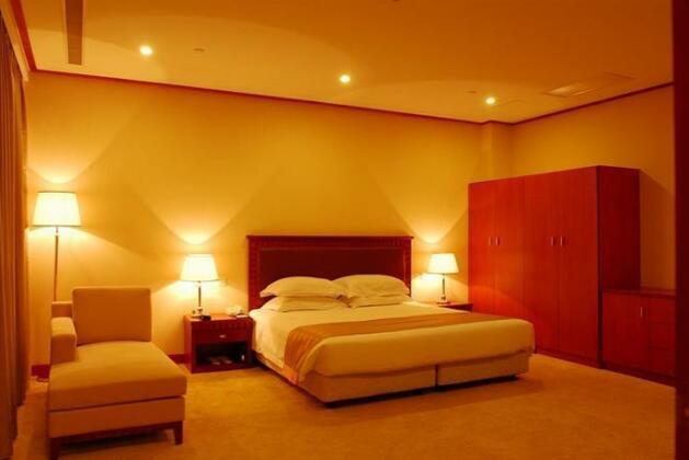 Grand Inn