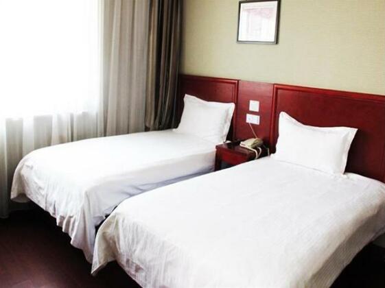 GreenTree Alliance Shanghai Fengzhuang Metro Station Hotel - Photo2