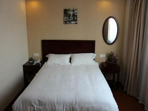 Greentree Inn Shanghai Caoan Road Textile Express Hotel - Photo4