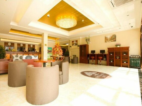 GreenTree Inn Shanghai Huinan Jinghai Road Express Hotel - Photo2