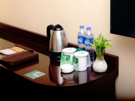 GreenTree Inn Shanghai Pudong Airport Heqing Town Middle Huanqing Road Express Hotel - Photo2