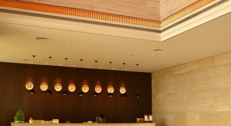 Highsure All Suite Hotel Shanghai - Photo2