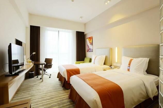Holiday Inn Express Shanghai Gongkang - Photo4