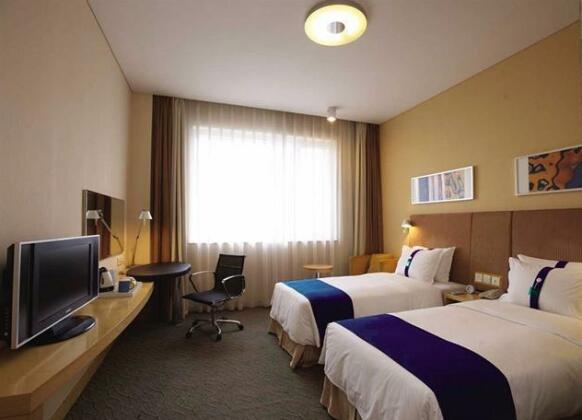 Holiday Inn Express Shanghai Gongkang - Photo5