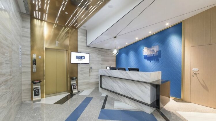 Holiday Inn Express Shanghai Gubei - Photo3