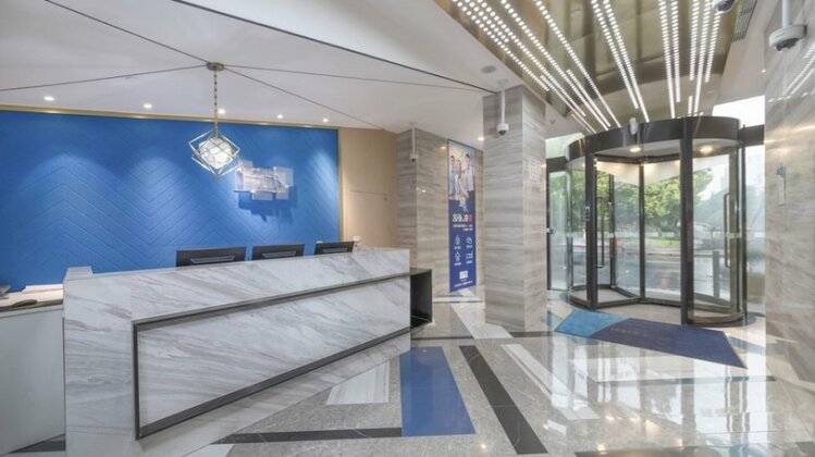 Holiday Inn Express Shanghai Gubei - Photo5