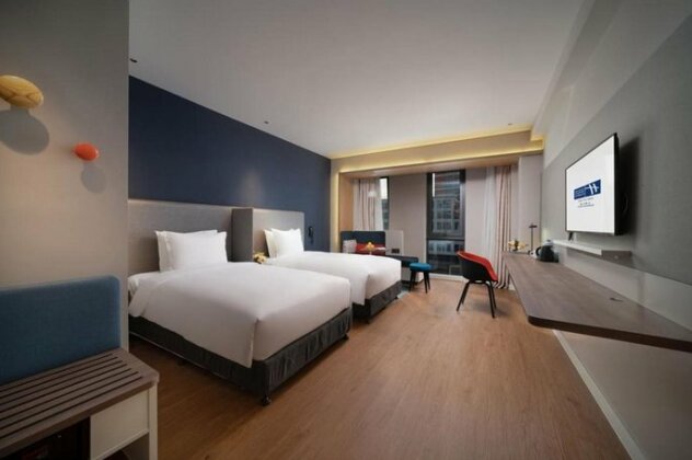 Holiday Inn Express Shanghai Huijin - Photo3