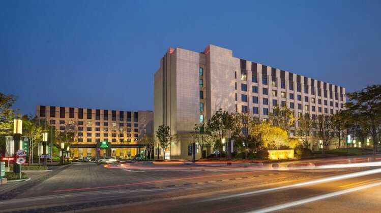 Holiday Inn Shanghai Hongqiao - Photo2