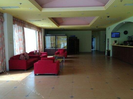 Home Inn Hotel Shanghai North Industria - Photo2
