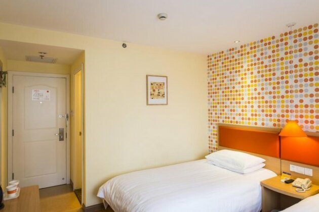 Home Inn Shanghai Nanzhan - Photo3