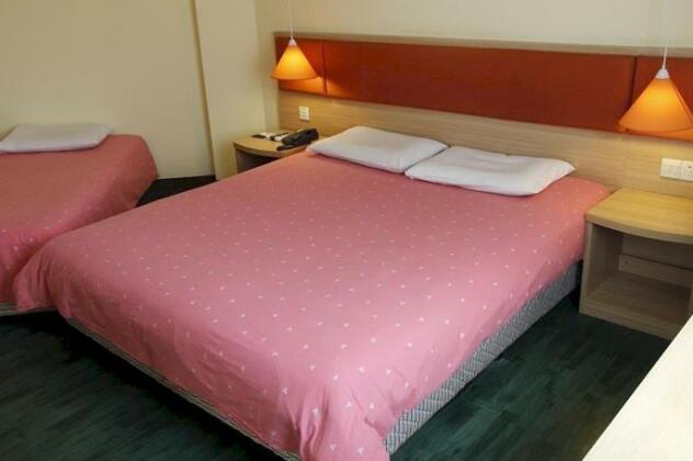 Home Inn Shanghai Zhonghuan Hutai Road - Photo5