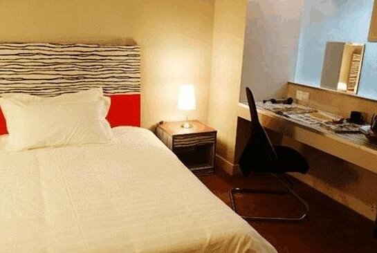 Hotel The Land - Photo4