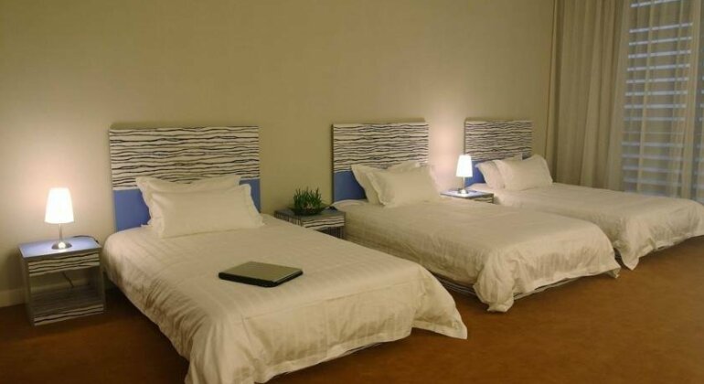 Hotel The Land - Photo5
