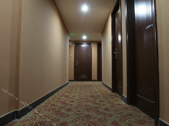 Huile Holiday Hostel - Photo4