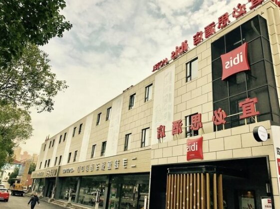 Ibis Shanghai Gubei