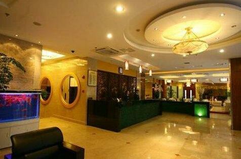 Jintuo Business Hotel - Photo2