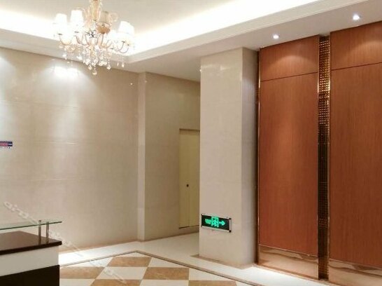 Lakefront Hotel - Photo2