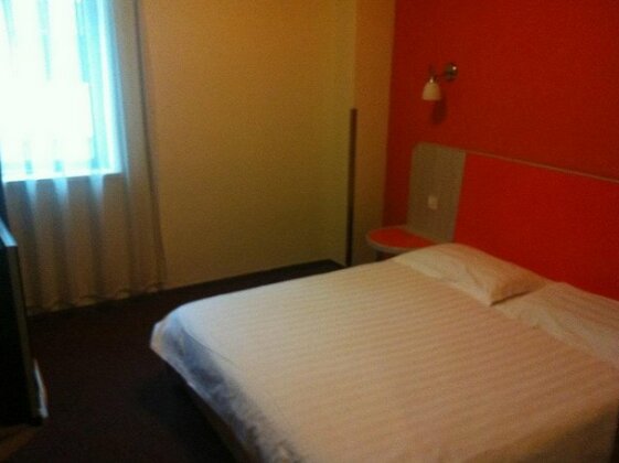 Motel 168 Shanghai Xincun - Photo4