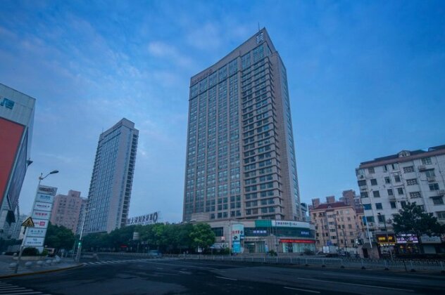 Orange Hotel Select Shanghai Hongkou Football Stadium