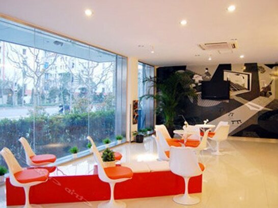Pod Inn Shanghai Hutai Road - Photo2