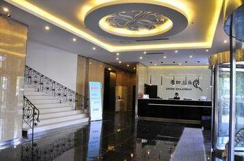 Pudong Conference And Exhibition Hotel - Photo2