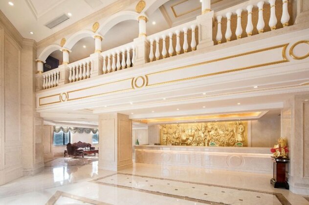 Ramada Encore York Hotel - Photo2