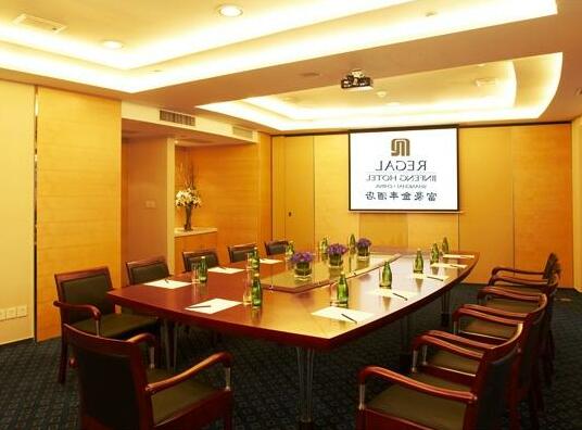 Regal Jinfeng Hotel - Photo4