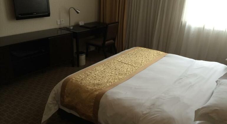 Shanghai Fortune Hotel - Photo5