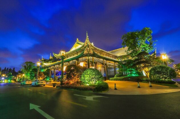 Shanghai Royal Garden Hotel