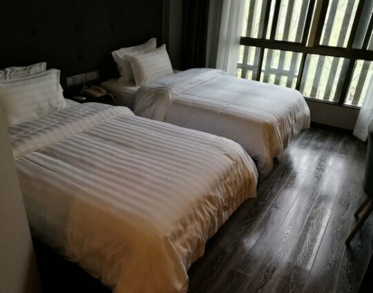 Shanghai Star Holiday Hotel - Photo2