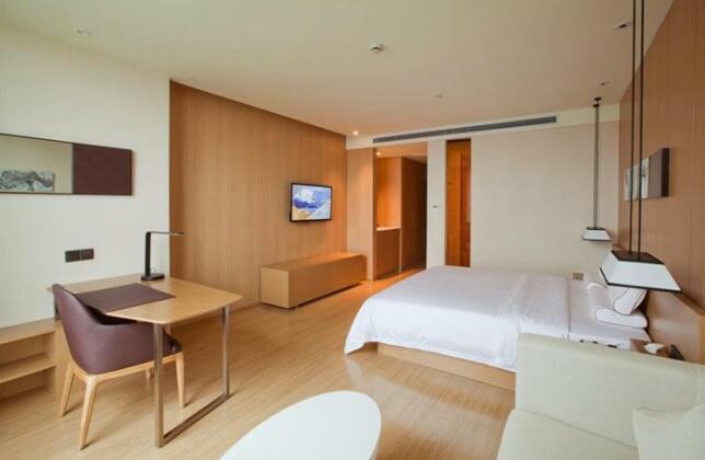 Starway Shanghai Anting Motor City Hotel - Photo2