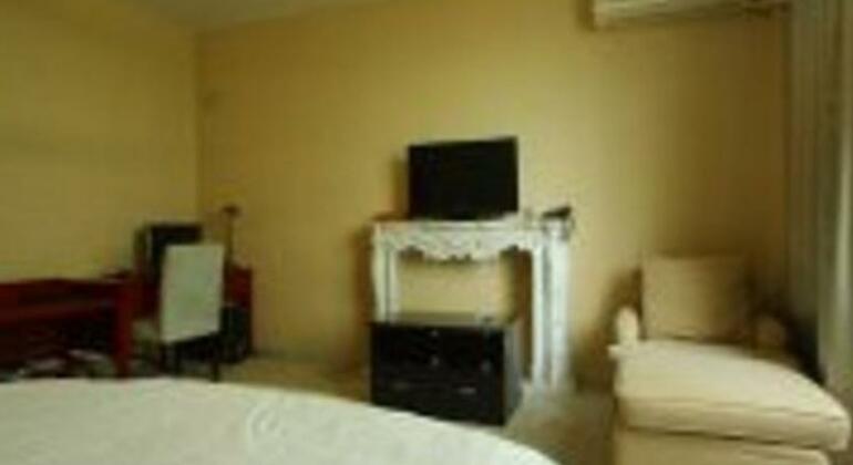Sweet Home Hotel Shanghai - Photo3
