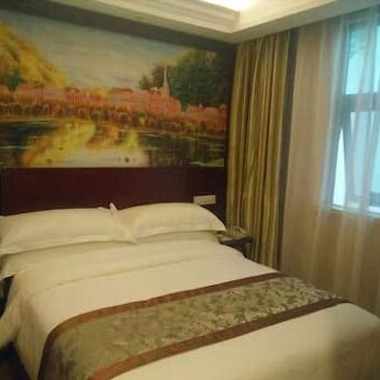 Vienna Hotel Shanghai - Photo3
