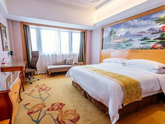 Vienna International Hotel Shanghai Dishui Lake Lingang New City - Photo2