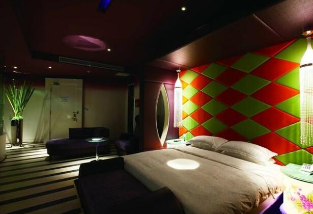 We Love Hotel - Photo3