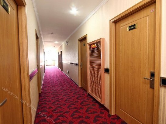 Xuanyi Business Hotel - Photo5