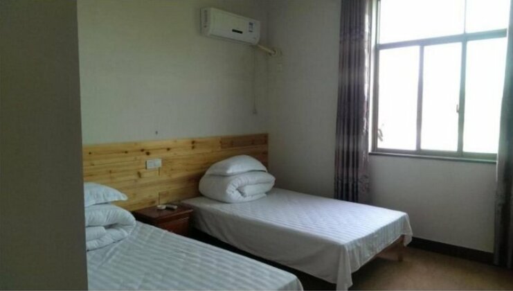Long Wei Yan Inn - Photo2