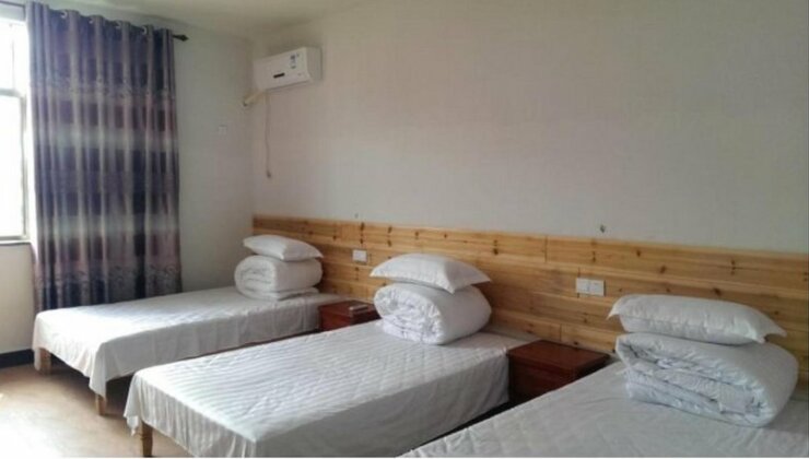 Long Wei Yan Inn - Photo3